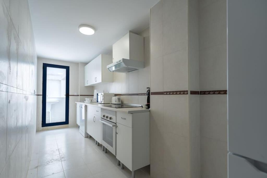 Amplio Apartamento 2 Dormitorios Cerca De La Playa アリカンテ エクステリア 写真